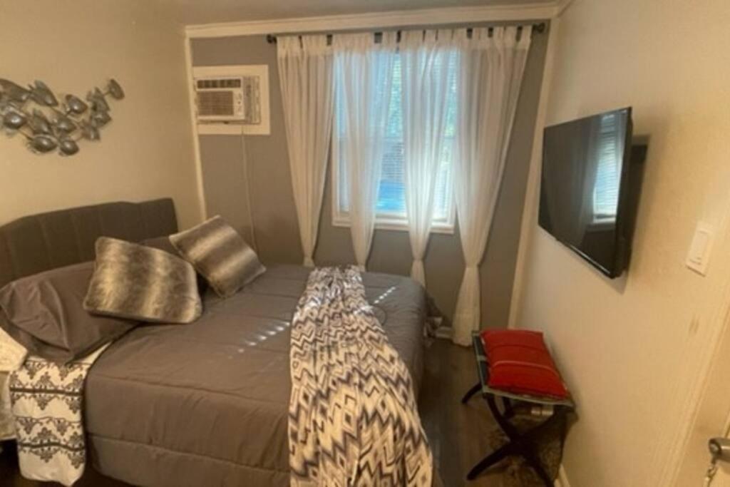 Lovely Studio Apartment With Kitchenette. Tampa Exteriér fotografie